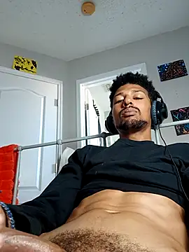 BigPrettyDick777 live sex cam