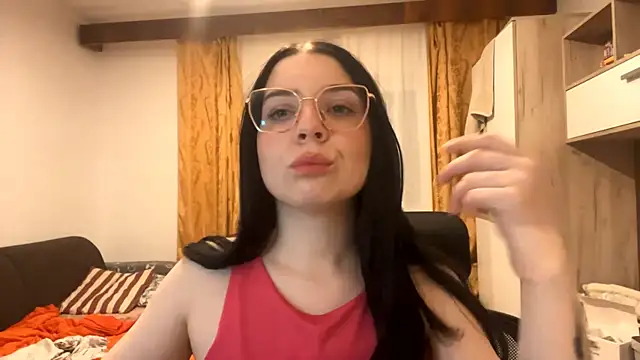 DoraRobertos's cam snapshot