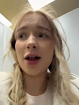 -teenytiny- live sex cam