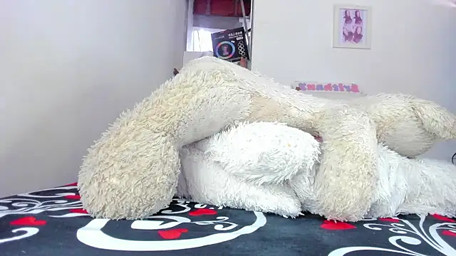 briitany_hot's cam snapshot