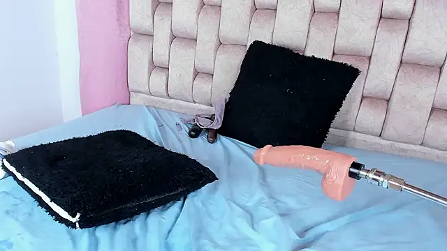 Emma_Evelyn's cam snapshot