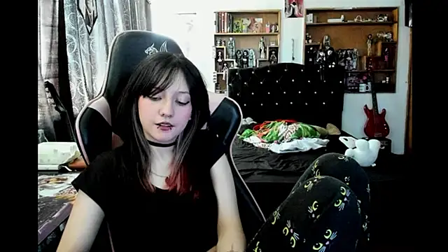 Maki_Zein_'s cam snapshot