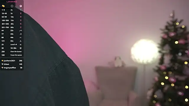 LeaMoon1's cam snapshot