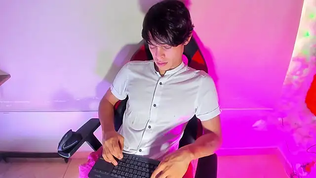 LilOwen_'s cam snapshot