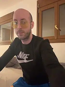 SexyTigris32's cam snapshot