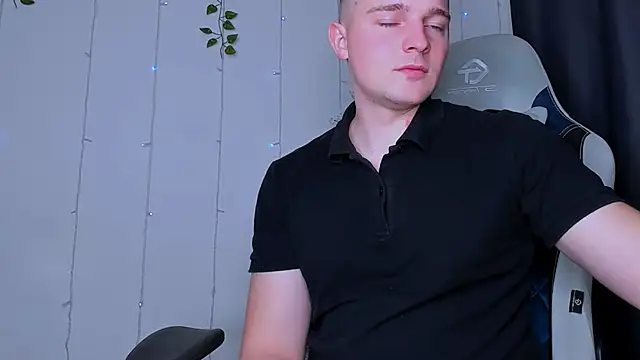 Your_Claddagh's cam snapshot