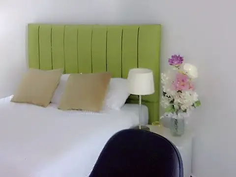 charlotte1_sweet's cam snapshot