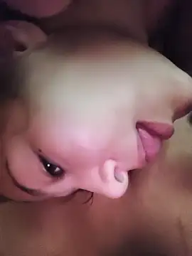 AleeArdiente's cam snapshot