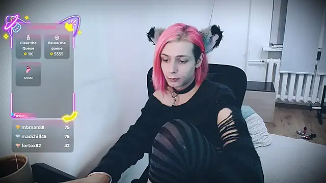 Littlepinkcat's cam snapshot