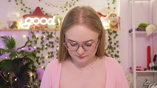 MonicaAsis live sex cam