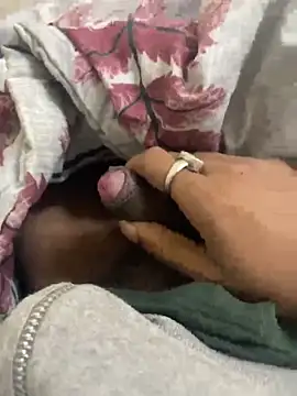 Arushridelong's cam snapshot