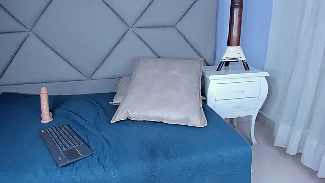 Alexiis_Etereo's cam snapshot