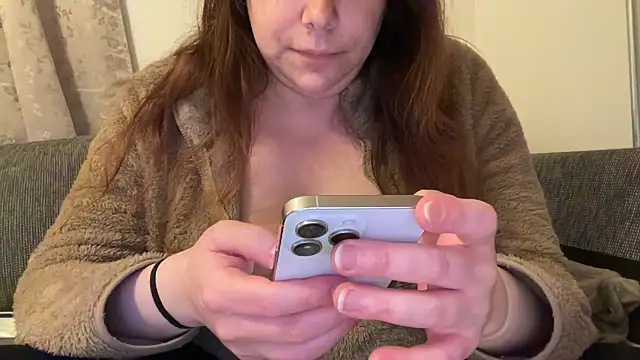 cumwithmee3 live sex cam