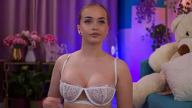 ElyssawetXX's cam snapshot