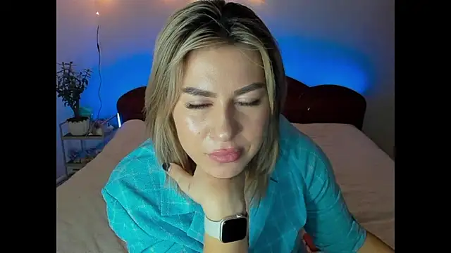 Roxi_Joy's cam snapshot