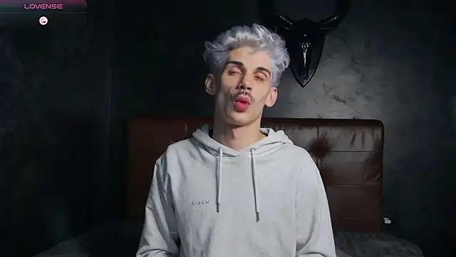 DanielCrush1 live sex cam