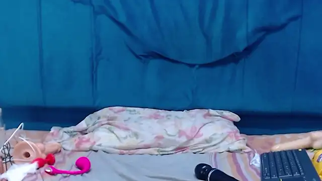 andrea_lopeez's cam snapshot