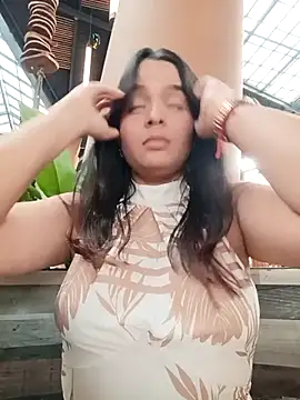 Julieth_hot-69's cam snapshot