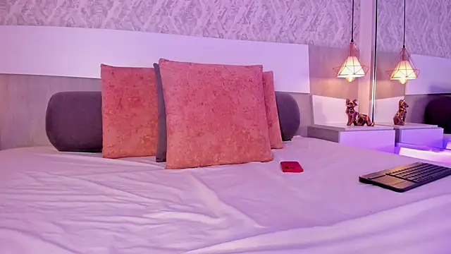 AishaPeyton's cam snapshot