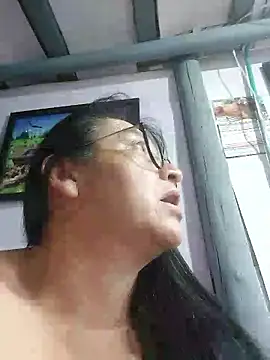 clarita_01's cam snapshot