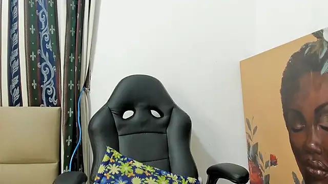 lilybaudyn_'s cam snapshot