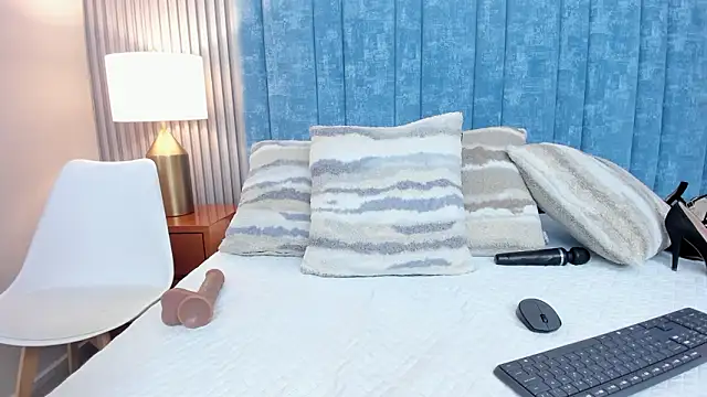 Ivi_Akina live sex cam