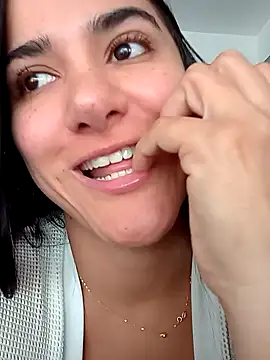 Bella_Fior's cam snapshot