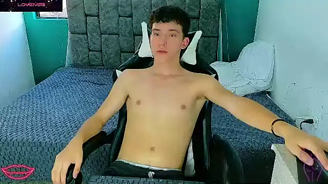 SamBoycash_'s cam snapshot