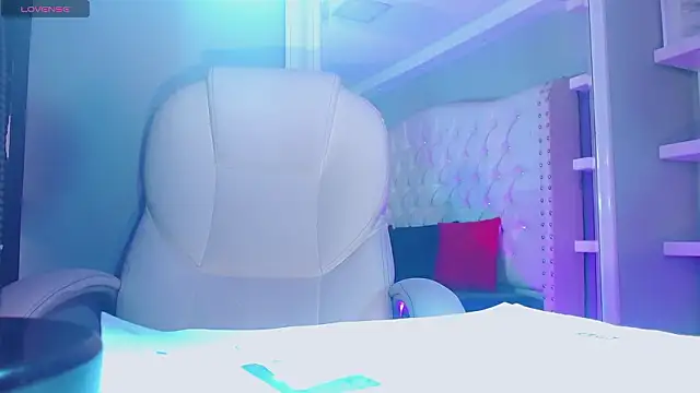 danielaCosmica_54's cam snapshot