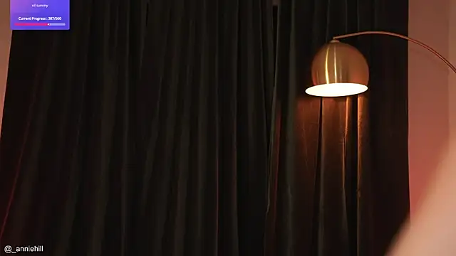 anniehillofficial live sex cam