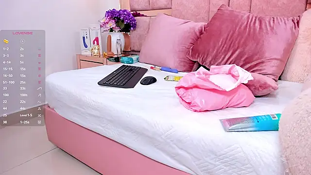 emily_daarell live sex cam