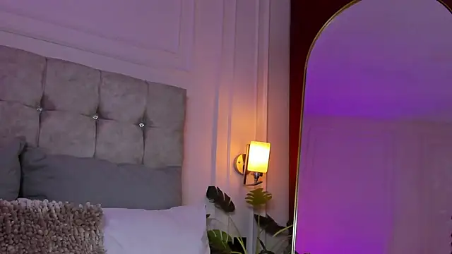 JasmineRoss_1's cam snapshot