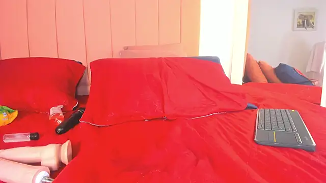 rose_thompson19's cam snapshot