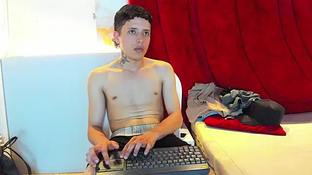 ESTEBAN_2102 live sex cam