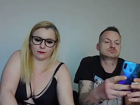 DevilsAngel13 live sex cam