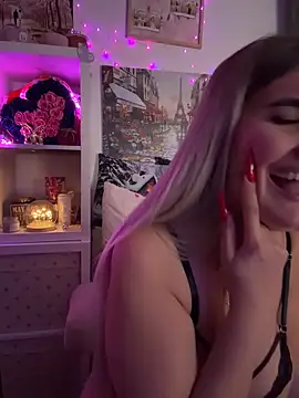 EvelynFrances's cam snapshot