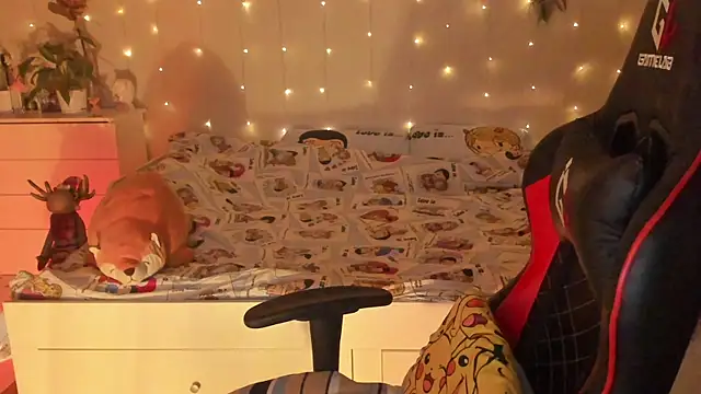 desperatehousewife__'s cam snapshot