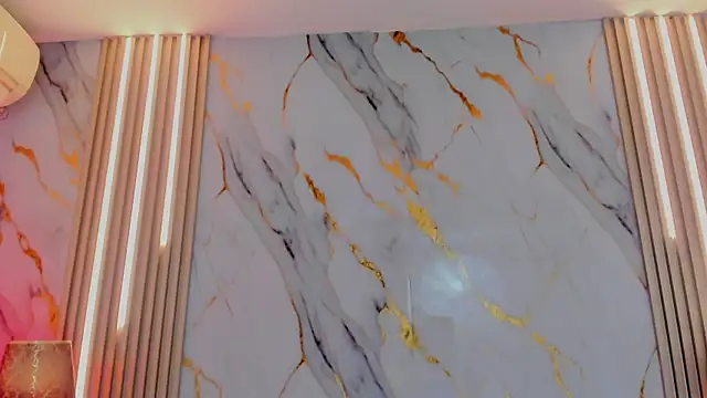 LaxiZoe's cam snapshot