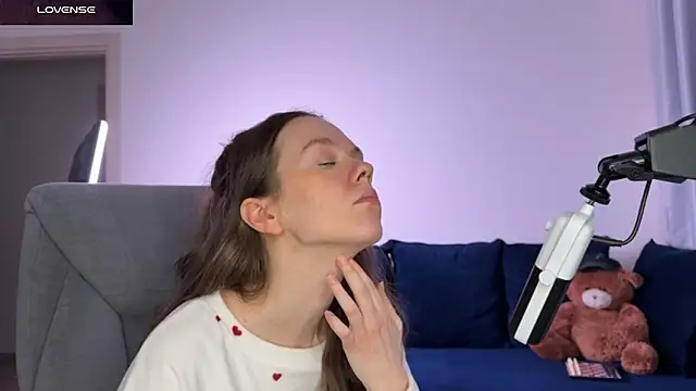 SharkyBaby's cam snapshot