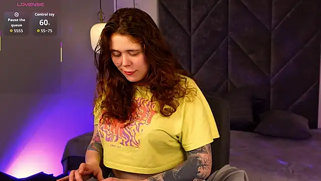 SophiePure live sex cam