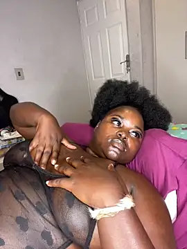 Honeycoco0211's cam snapshot