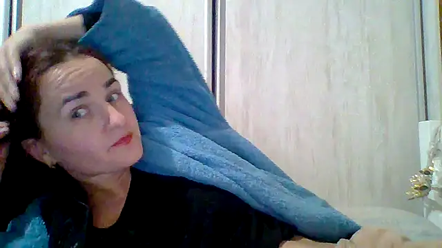 MilfALENKA's cam snapshot