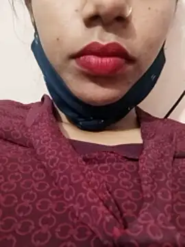 me-leela's cam snapshot