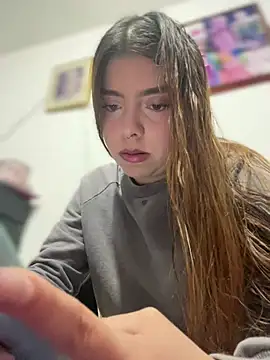 Cloew_Marz live sex cam