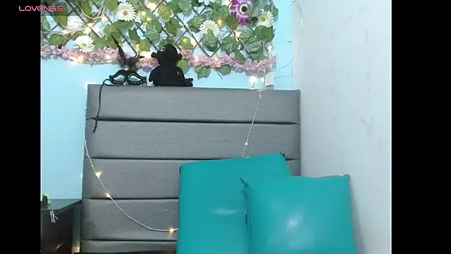 Cintia_Leon live sex cam