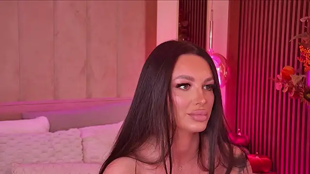 OliviaNoirr's cam snapshot