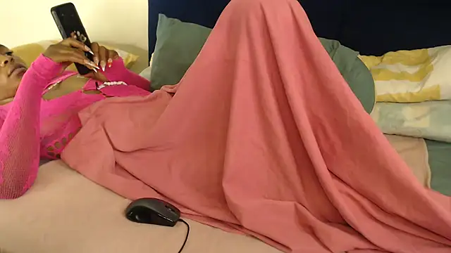 Sexy-Momo's cam snapshot