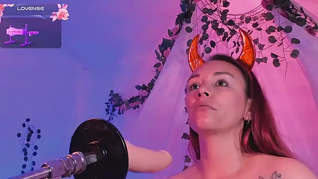 Emmayourgirl's cam snapshot