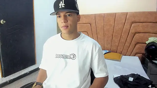 MATHY_ROBERT live sex cam