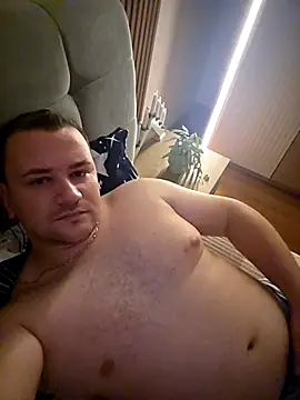 KarlosCarutox live sex cam